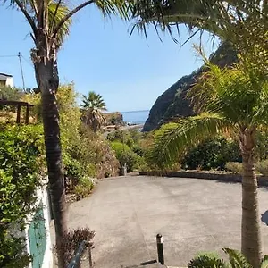 Paraiso Resiliente Bauernhof Santana (Madeira)