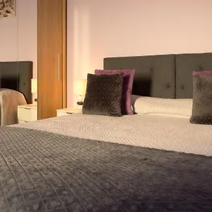 Village Center One Bedroom Apartment Porto Moniz
